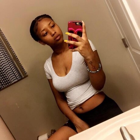 Lush Mami kostenlose nackt archiv