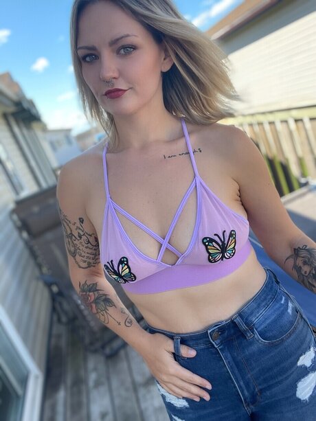 TattedBombShell550 perfekte schöne fotos