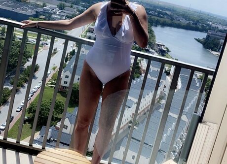 Maeve Golding erwachsene heiße bilder