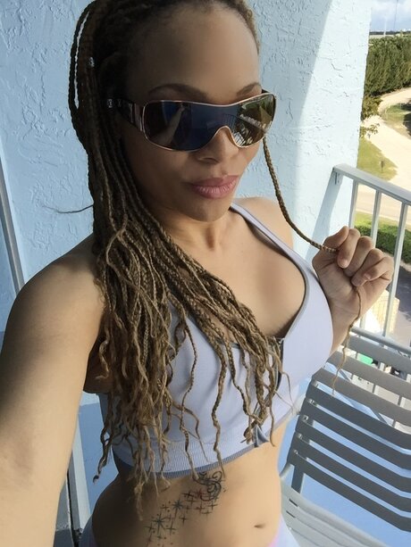 Blu Gem xxx pornografische foto