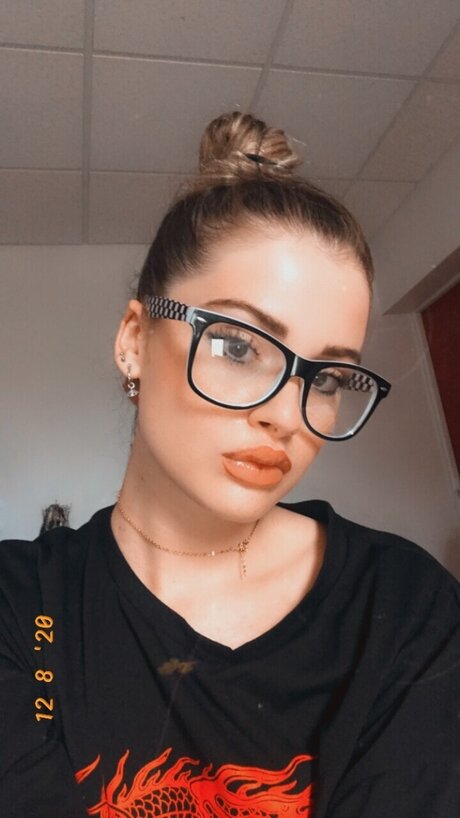 große titten brünette nur fans hübsche freie bilder