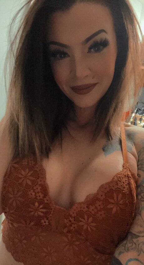 Brinny erotische erwachsene bild