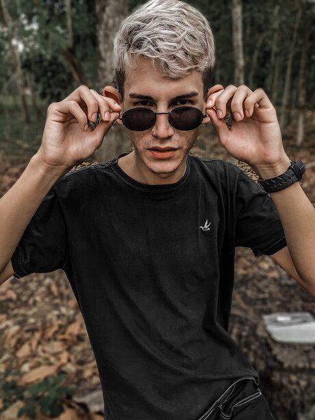 Roney Santos sexy pornostar bilder