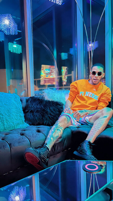 Icemikeloveasia nacktheit akt archiv