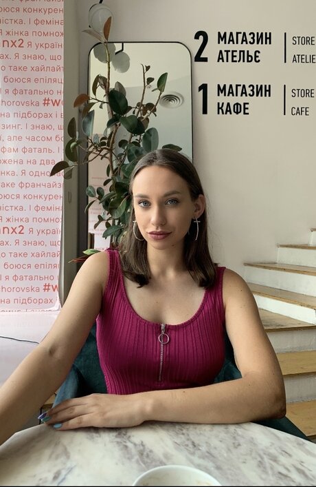 Iryna Iryna model top bilder