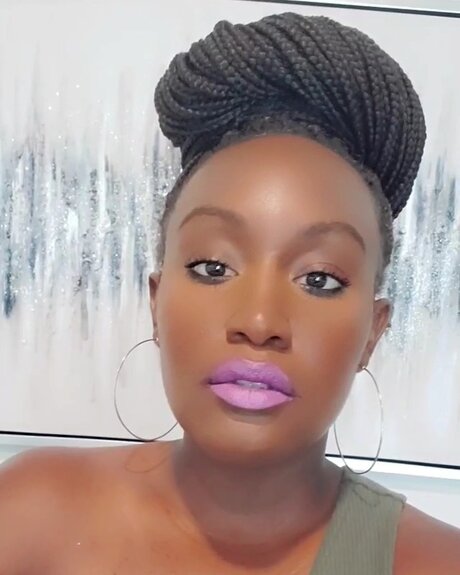 männlicher pornostar onlyfans erotische kunst archiv