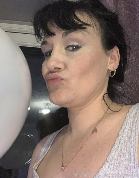 chezzmanifestation exklusive erwachsene bild