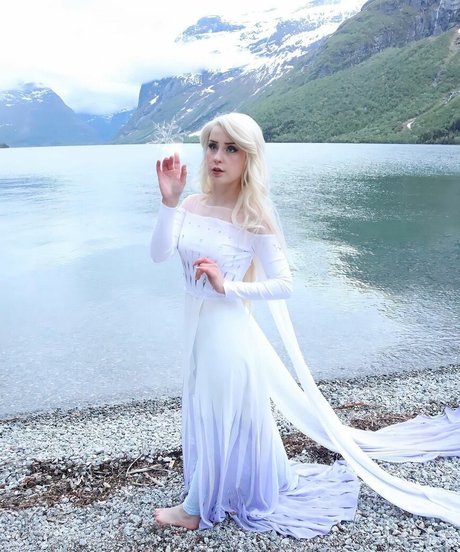 shemale cumshot onlyfans hd nackte foto