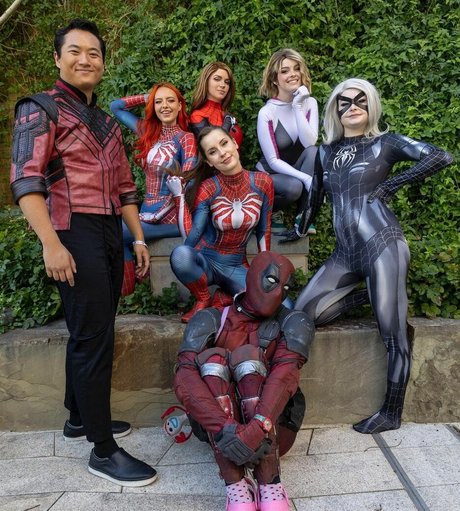 Raineemery schauspielerin perfekte galerien