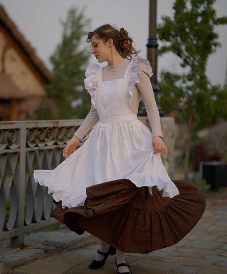 Raineemery nackt schöne bilder