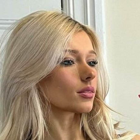 Maddy Gower erwachsene nette bild