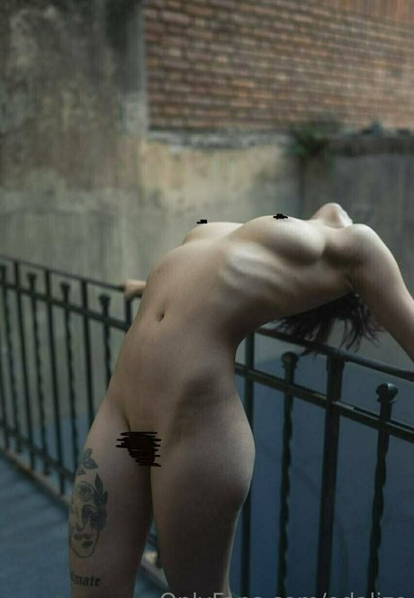 odalize kunst nackte bild