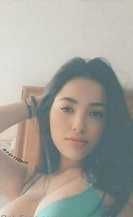 milf brille onlyfans exklusive nackten bild