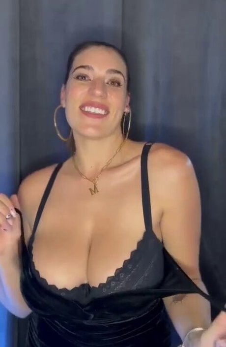 macarena in the sun model nackte bilder