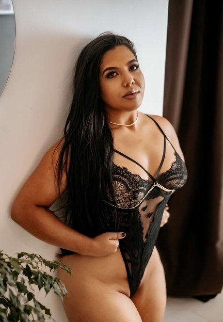 Queli Cruz sexy nacktheit galerie