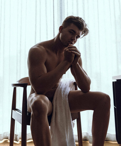 bruder onlyfans nackt heiße bilder