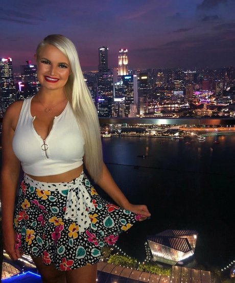 Zandra May pornographische galerie