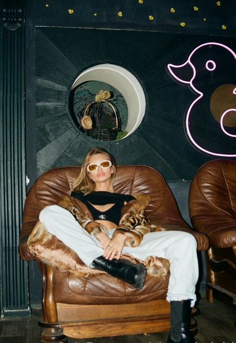 alex rebelgirl hübsche archiv