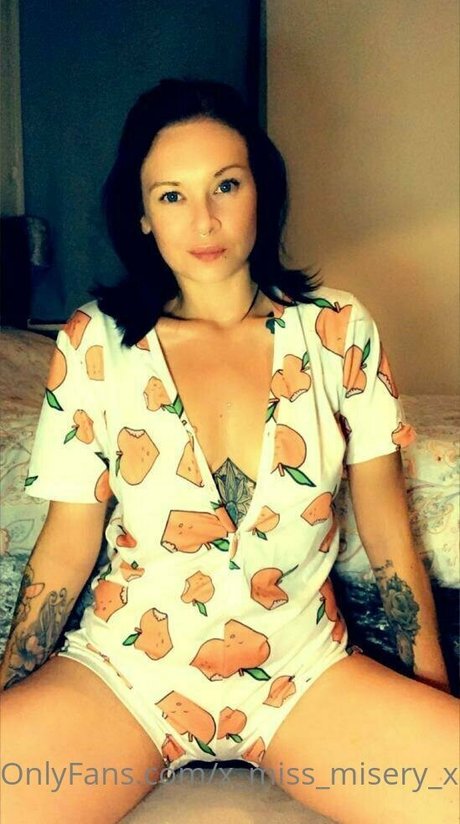x miss misery x schöne heiße bilder