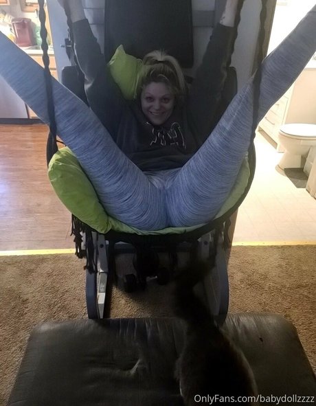 babydollzzzz perfekte nacktheit galerien