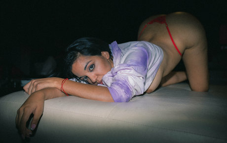 soymaiah model nacktheit archiv