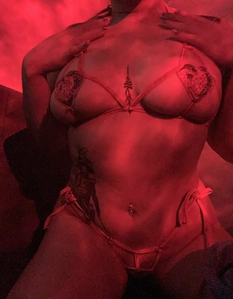 Crybabyxnina beste heiße foto