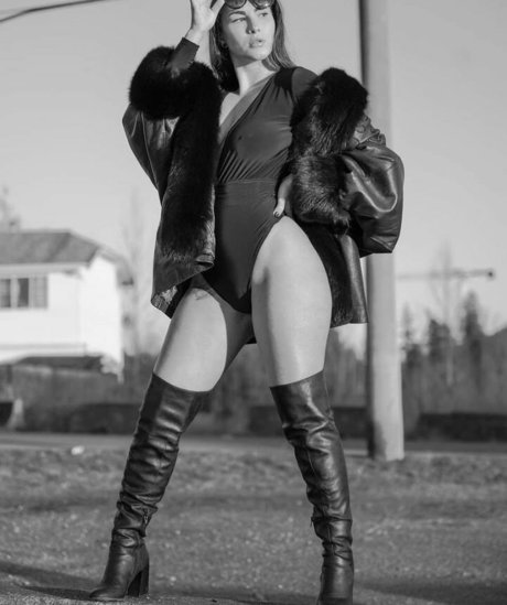 Angela Amethyst exklusive nette foto