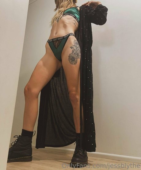 mollige teen-onlyfans exklusive kunst bilder