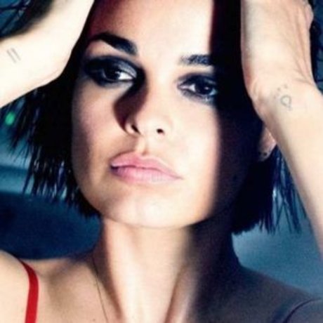 Lina Esco kostenlose porno galerie