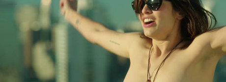 Lina Esco exklusive fotos