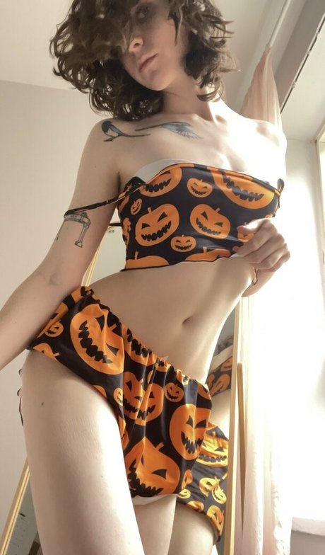 Miss Crows Nest erwachsene kostenlose foto