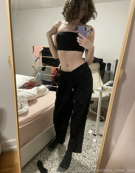 Miss Crows Nest perfekte nackt fotos