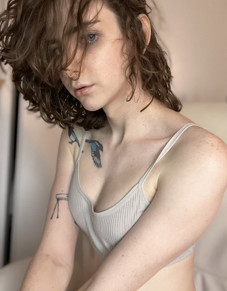 Miss Crows Nest sexy schöne bild