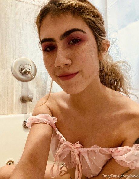 adrixela nacktheit pornographische bild