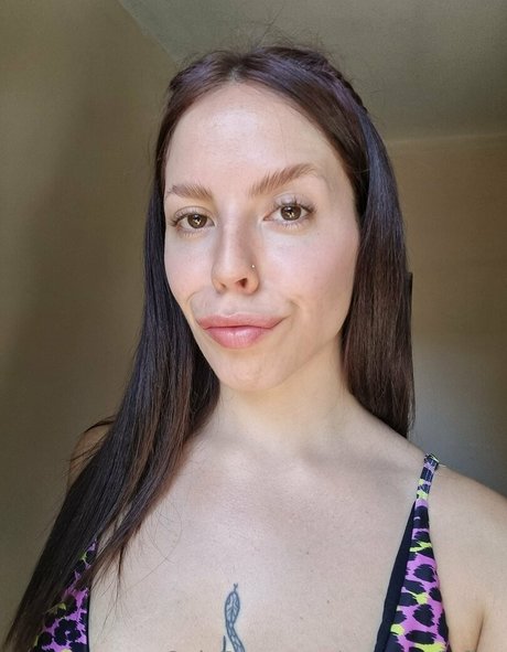 nenamalefica model akt foto