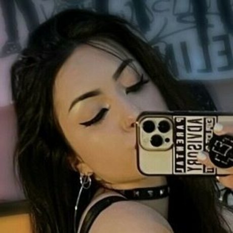 ghostwifeey exklusive nackt archiv