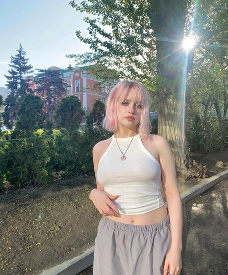 Nina Krasnolutskaya model sexy galerien