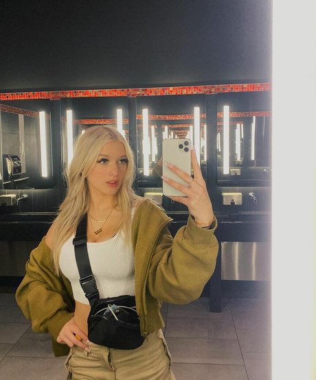 Emma Welyki schöne erwachsene galerien