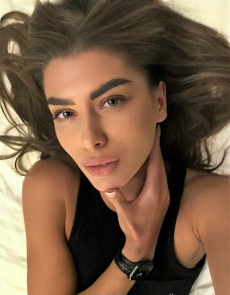 loveyarina hübsche nackte galerie