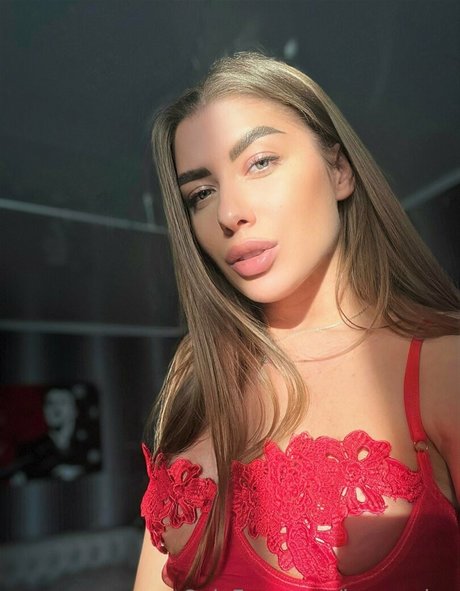 loveyarina pornographische foto