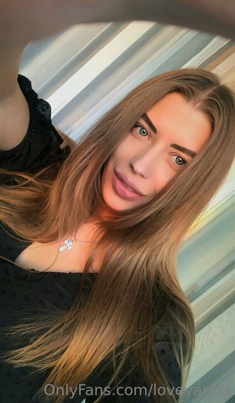 loveyarina nacktheit sex bilder