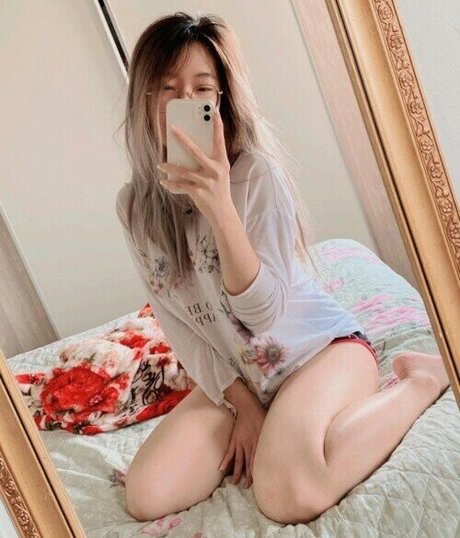 Yukimochi perfekte pornostar bilder