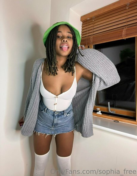 sophia free sexy top fotos