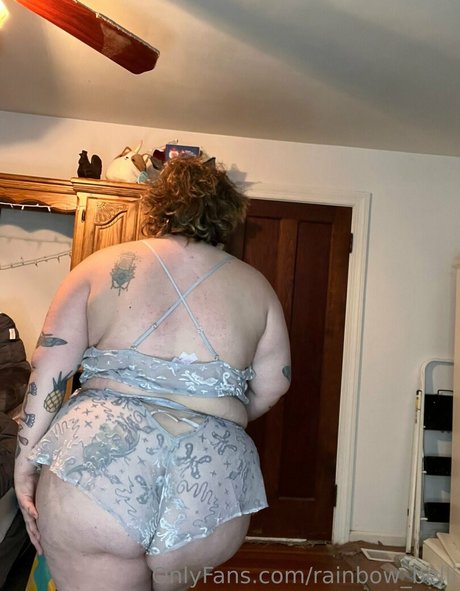 rainbowbelli schauspielerin sexy galerie