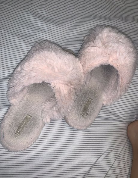 Miliani hübsche nackte galerien