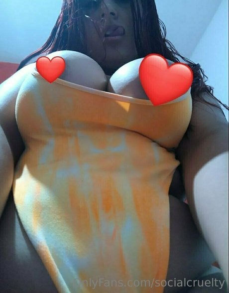 fußball-onlyfans nackt erwachsene bilder