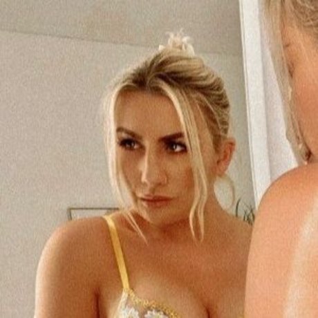 Cherrydana exklusive akt archiv