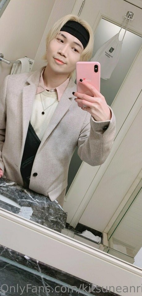 kitsuneanwi top hd foto