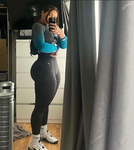 Caroline Hobday model nackte galerie