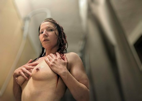 kyracurb kunst heiße bild